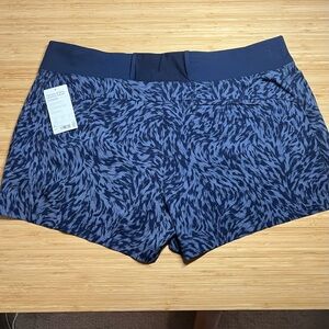 Athleta Trekki North Printed Short - Women’s plus size 24 - NWT